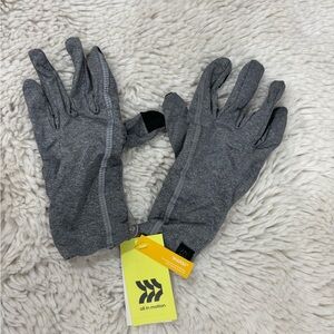 All in Motion NWT Women’s 4 Way Stretch Reflective Moisture Wicking Grey Gloves